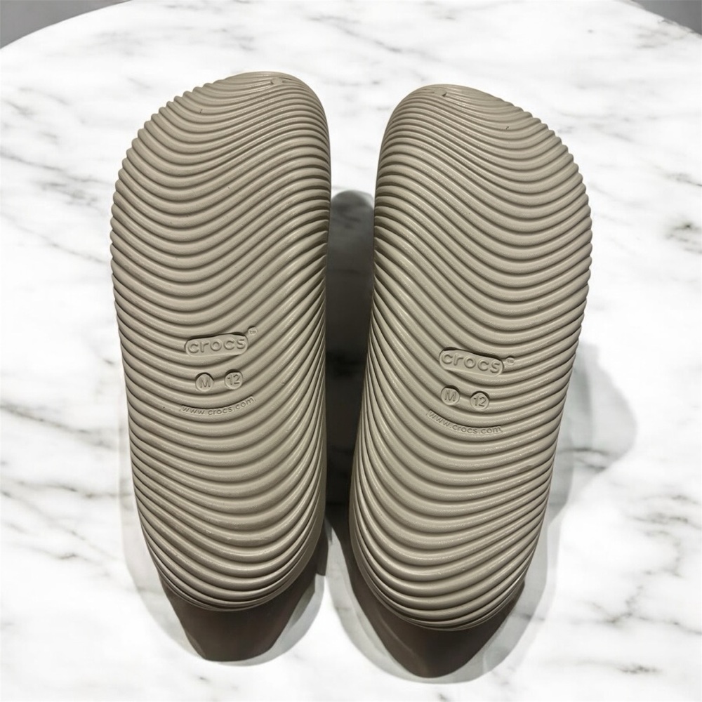 Crocs Cream Slip-On Clogs men’s size 12 new tags. - Picture 4 of 5